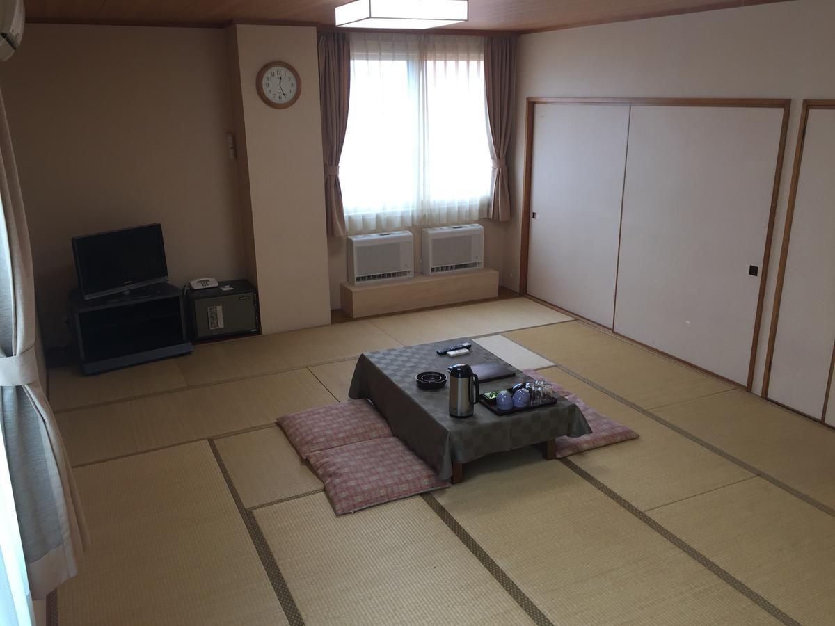 Iwamizawa Kitamura Onsen Hotel מראה חיצוני תמונה