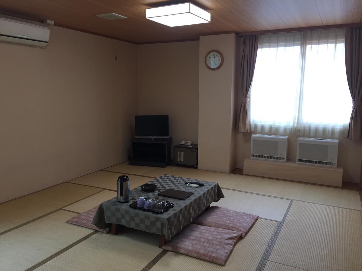 Iwamizawa Kitamura Onsen Hotel מראה חיצוני תמונה